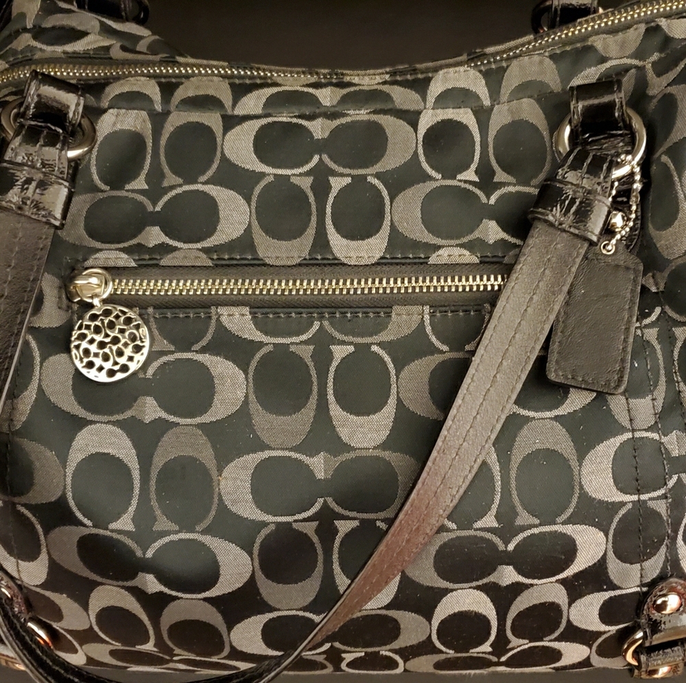 Black Signature Coach Purse (Like New)